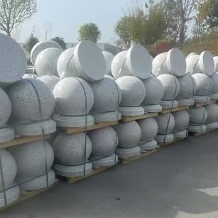 菏泽 白麻花岗岩石材圆球，石球，挡车球，隔离球，景观石球，风水球等