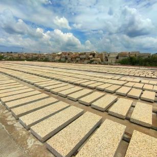 菏泽 黄金麻荔枝面花岗岩石材地铺石防护中