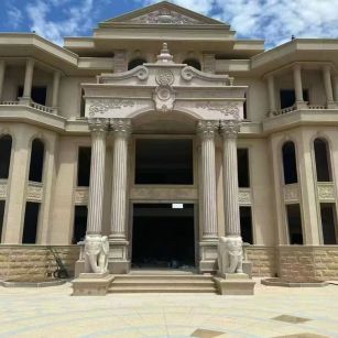 菏泽 黄金麻别墅外墙干挂，大柱，大象，蘑菇石，雕花板