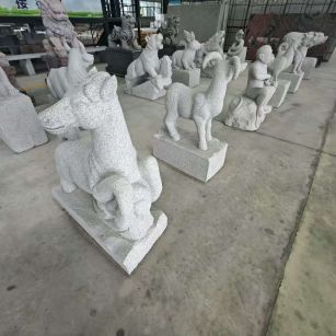 菏泽 芝麻白花岗岩造型立体雕刻——十二生肖