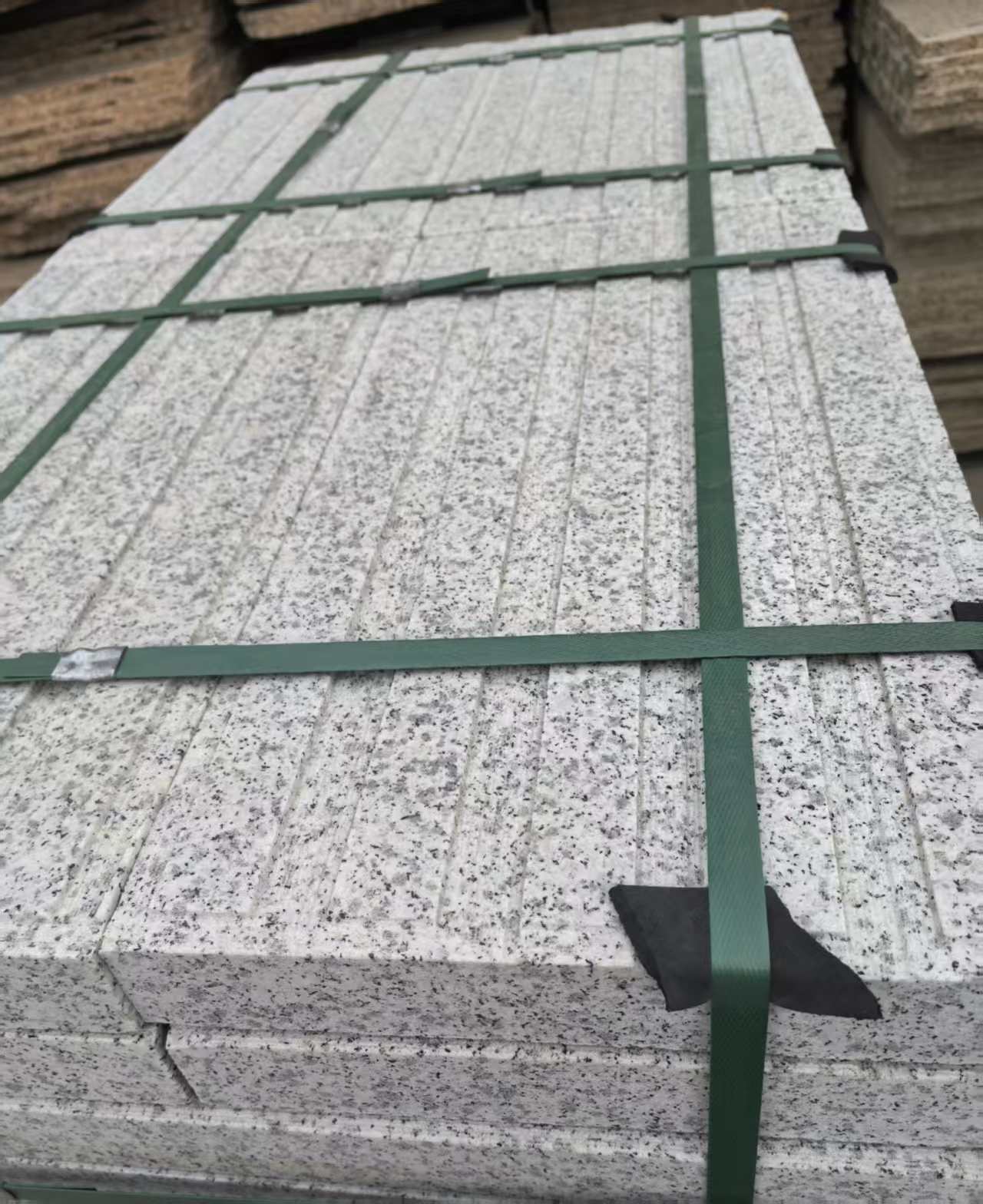 菏泽 白麻花岗岩直行盲道石，盲条，地铺石