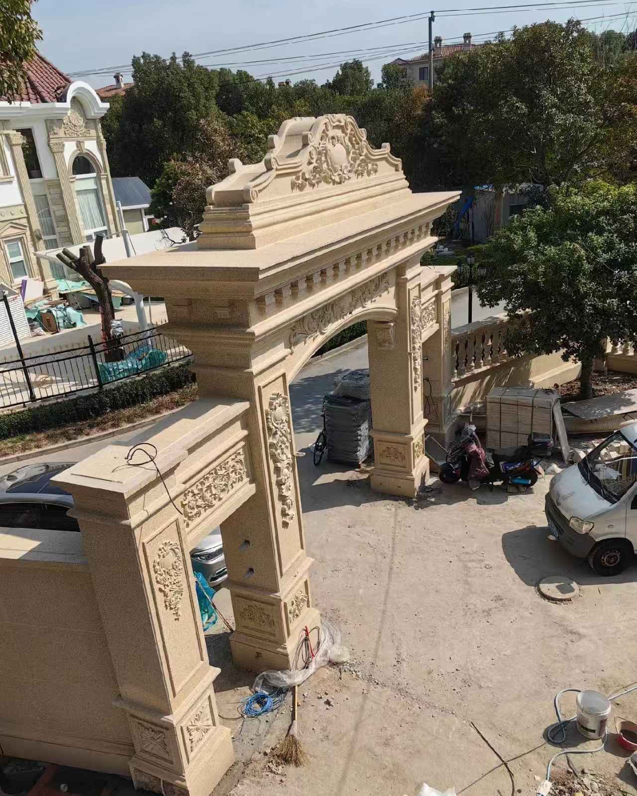 菏泽 黄金麻荔枝面花岗岩别墅门楼