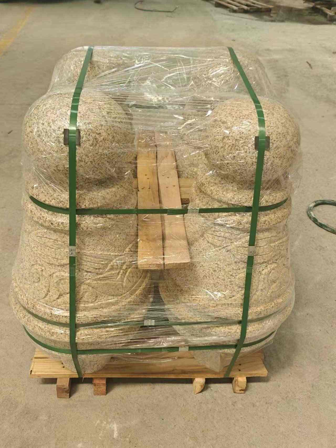 菏泽 黄金麻异形定制雕花——棒棒糖挡车柱