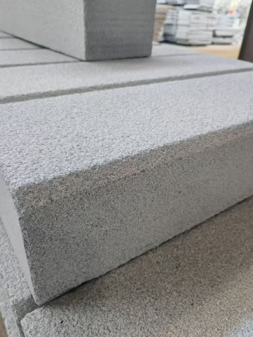 菏泽 芝麻灰荔枝面路沿石