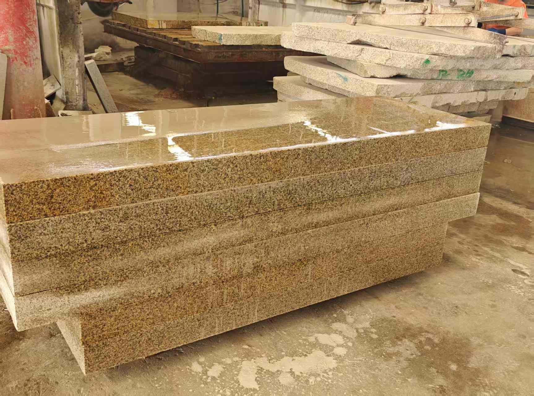 菏泽 黄金麻栏杆料半成品加工中