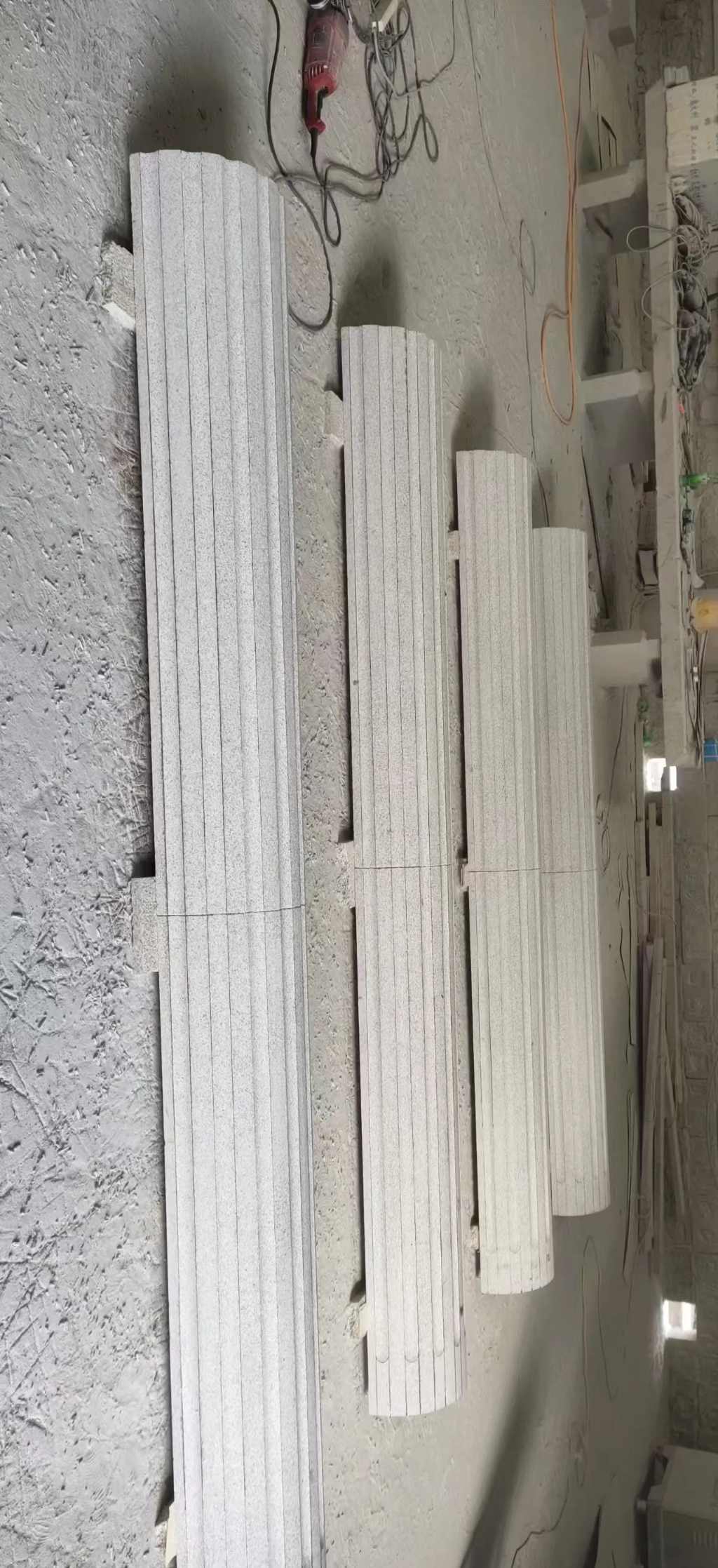 菏泽 花岗岩厂家带你看白麻花岗岩门楼大柱柱皮