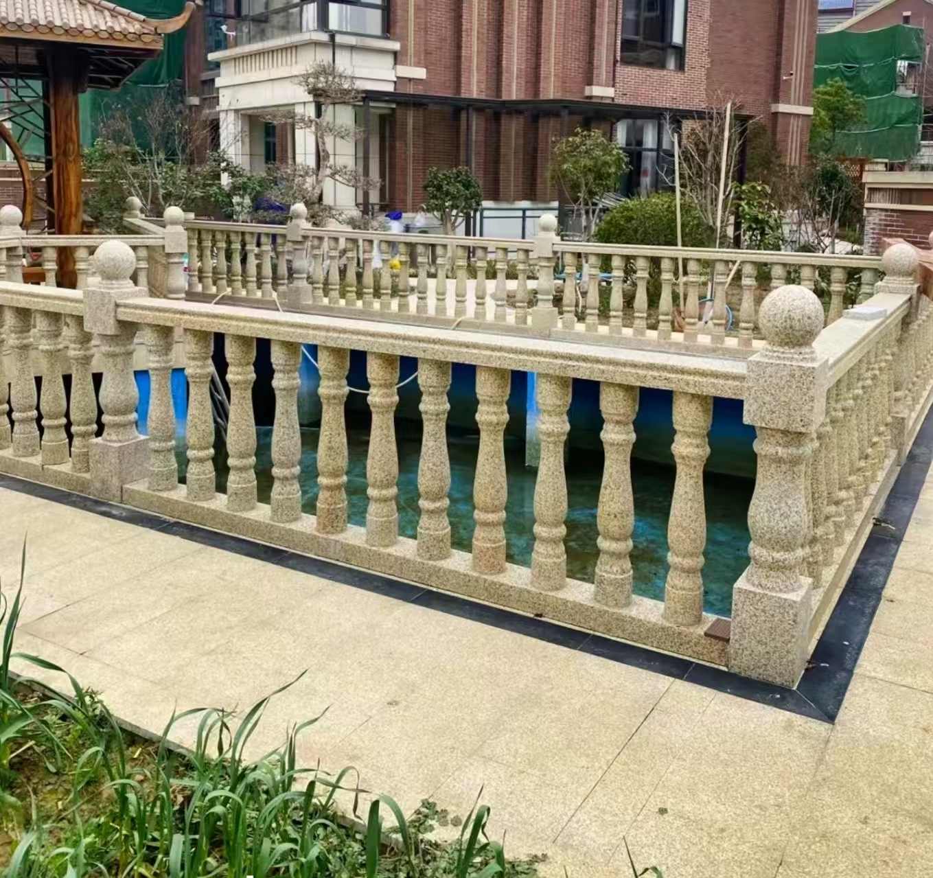 菏泽黄金麻花岗岩石材栏杆，扶手，将军柱，花瓶柱