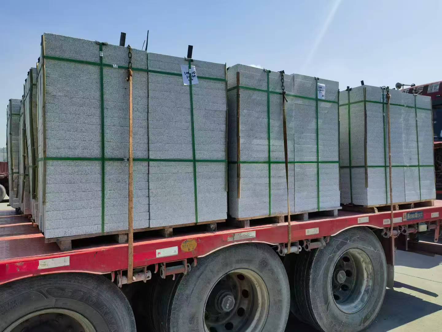 菏泽芝麻白花岗岩出货日常地铺石