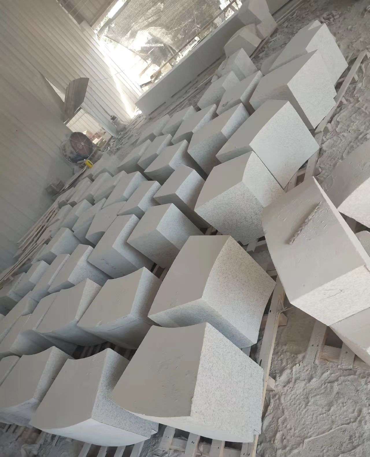 菏泽 白麻花岗岩异形坐凳