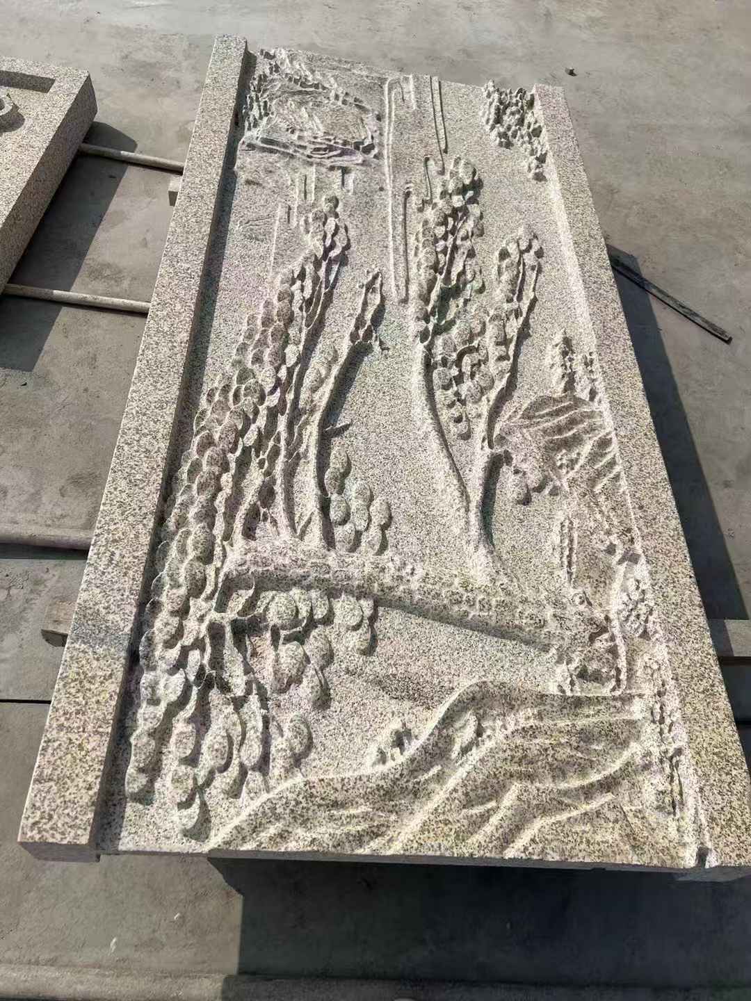 菏泽 黄金麻雕刻板浮雕迎客松